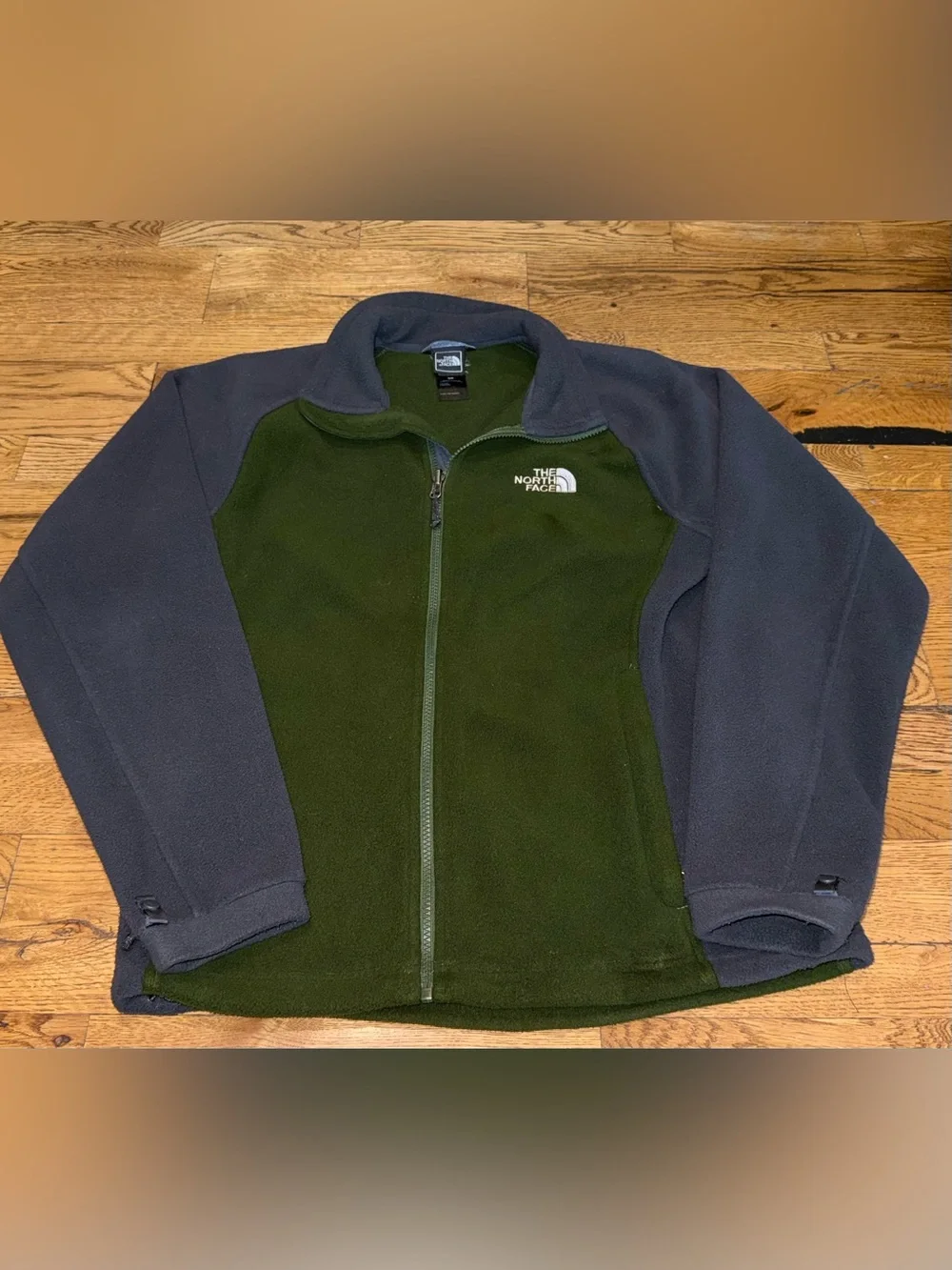 North Face. Men’s Full Zip Fleece. Green & Gray. Size Small.